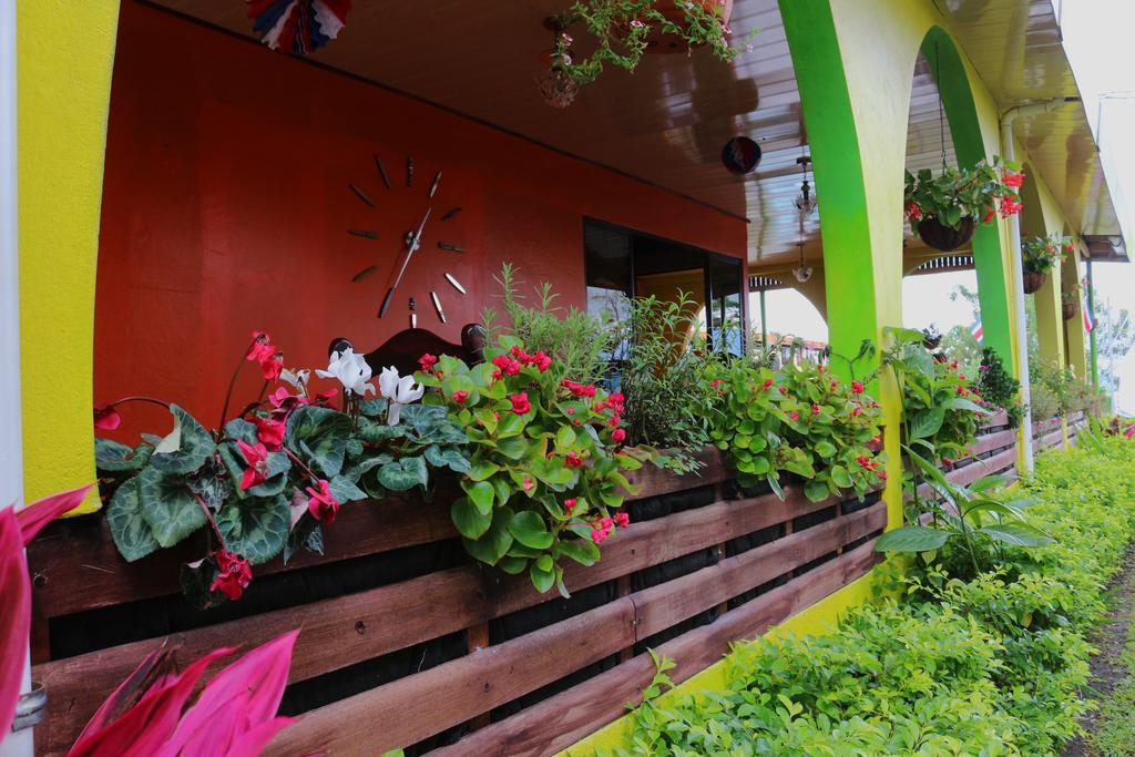 Hotel Las Flores Fortuna La Fortuna Εξωτερικό φωτογραφία